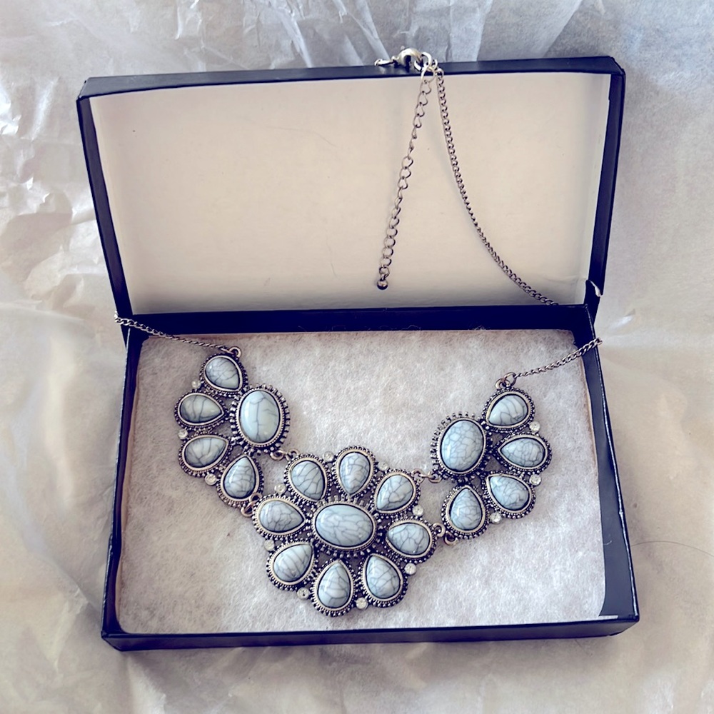 Costume Jewelry Necklace